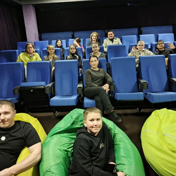 «ОТ ЭКРАНА К СЕРДЦУ: РАЗМЫШЛЕНИЯ О СЕМЬЕ, СТРАХАХ И МУДРОСТИ ПОКОЛЕНИЙ».