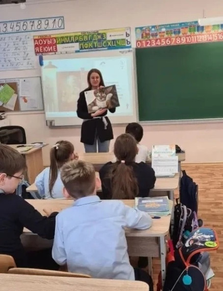 ЧАС ВЕСЕЛЬЯ И ЗАТЕЙ «КНИЖКИН КОТОФЕЙ».