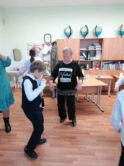 ДЕНЬ БАБУШЕК И ДЕДУШЕК.